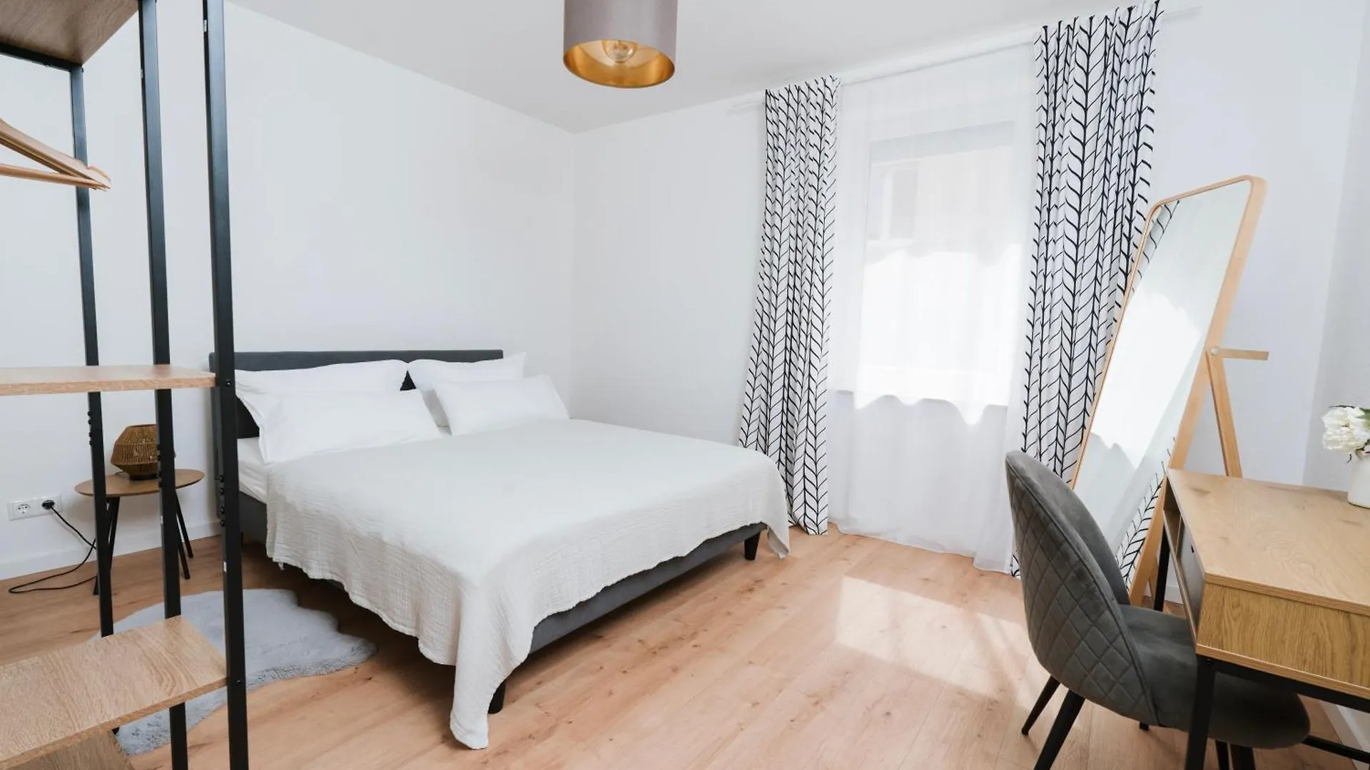 Modernes 3-Zimmer-Apartment - Naehe Krankenhaus, Altstadt, Bahnhof - Parken Amberg Apartmán