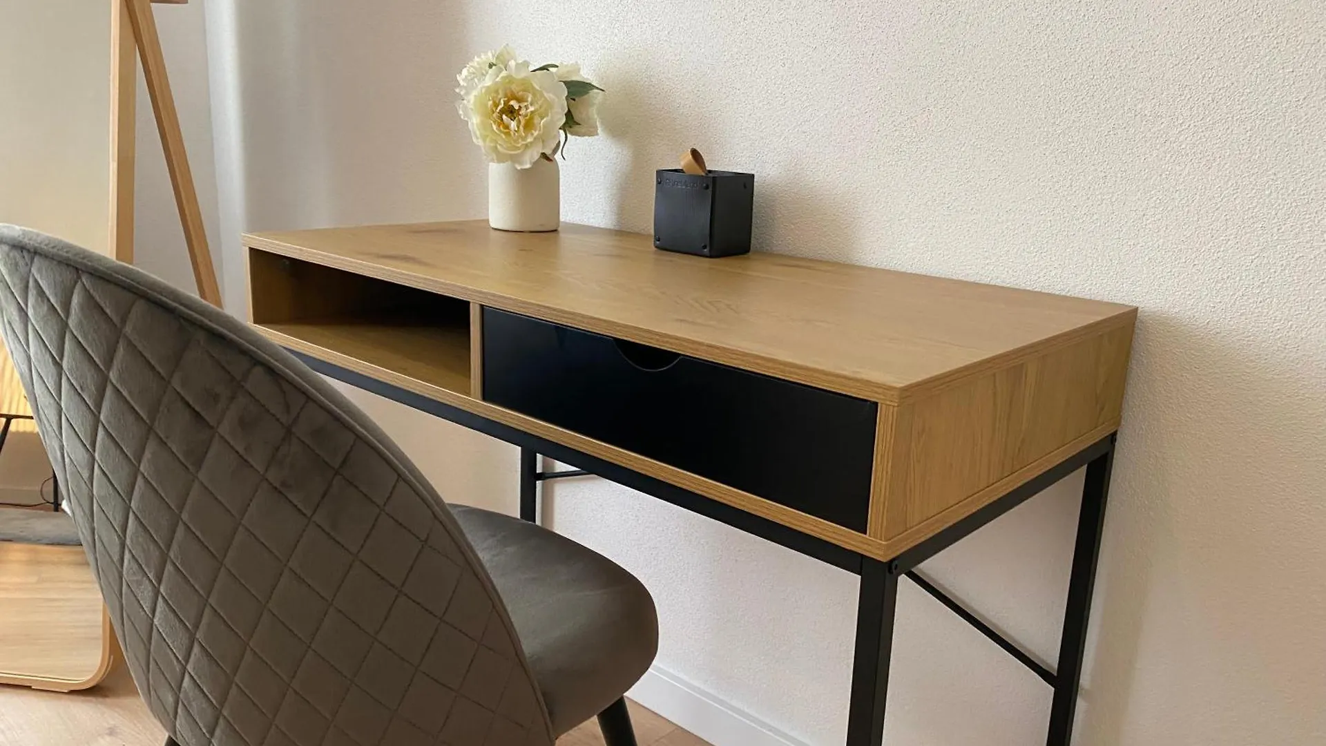 Modern Living Apartment - Naehe Krankenhaus, Altstadt, Bahnhof - 3-Zimmer Amberg 0*,  Germany